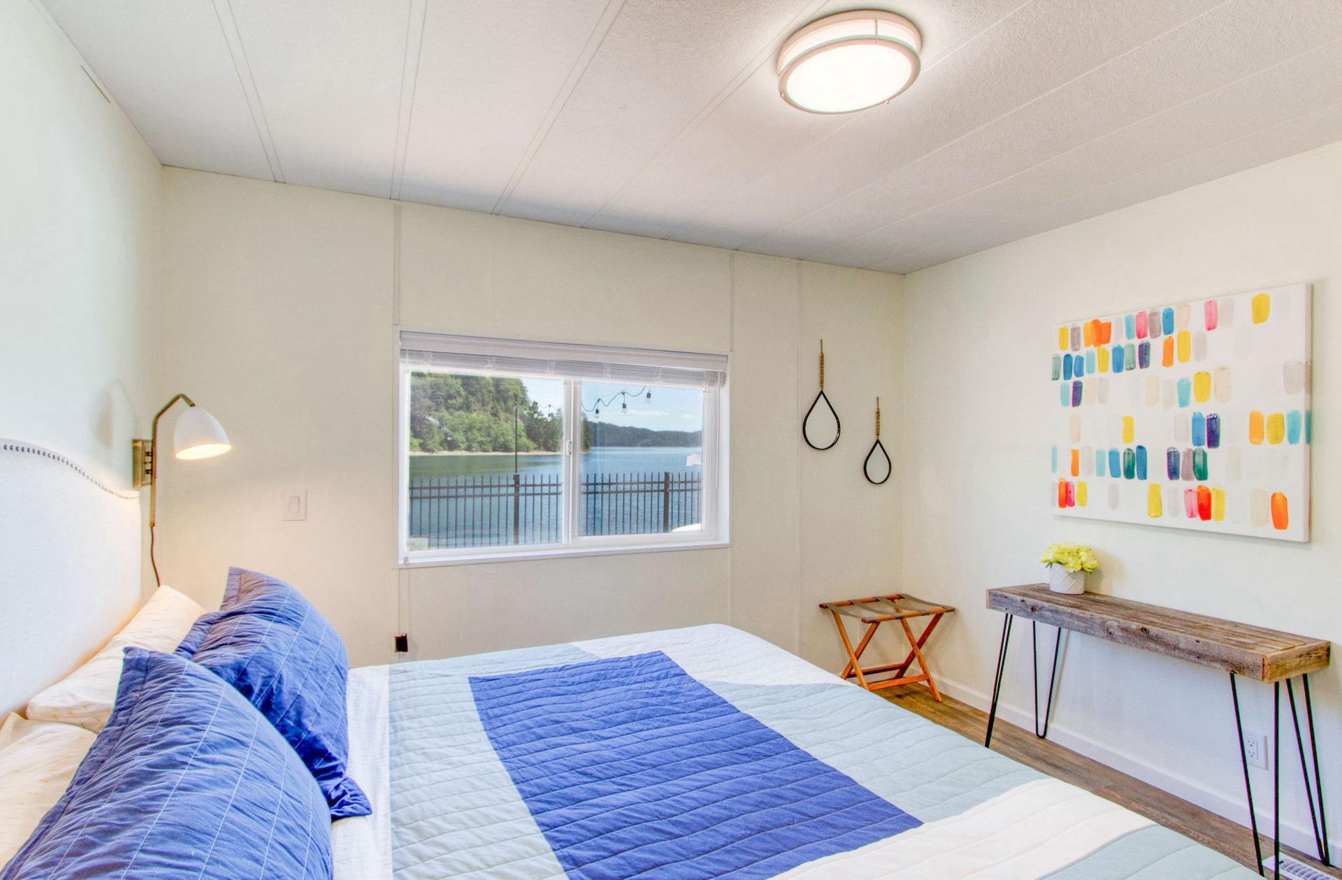 Lilliwaup Single Family Home Beach House